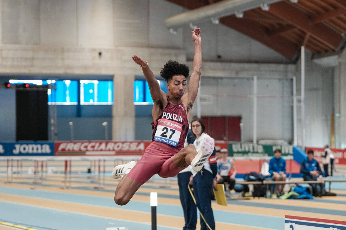 Un salto di Mattia Furlani agli assoluti indoor.