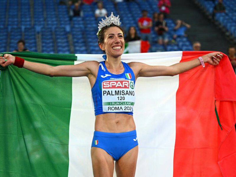 Antonella Palmisano medaglia d'oro nella marcia.