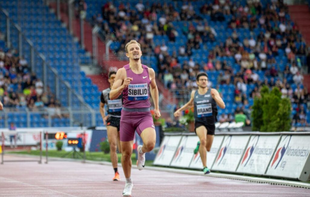 Alessandro Sibilio nei 400 ostacoli al meeting di Ostrava.