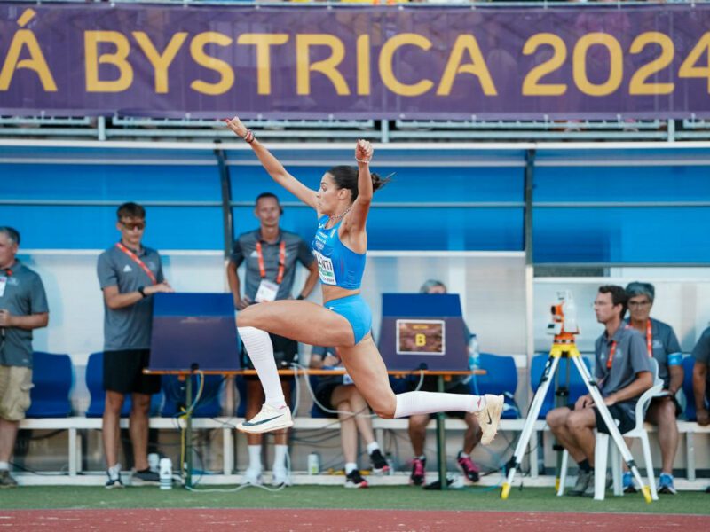 Elisa Valenti bronzo agli europei allievi nel triplo.