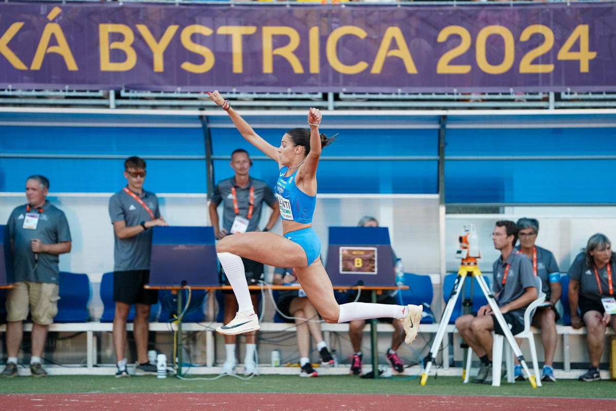 Elisa Valenti bronzo agli europei allievi nel triplo.