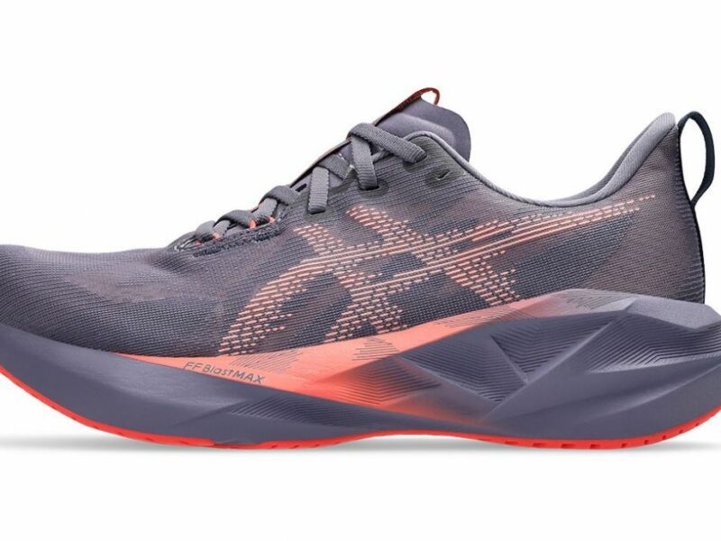 Asics Novablast 5, più comfort e ritorno di energia con la nuova schiuma FF Blast Max