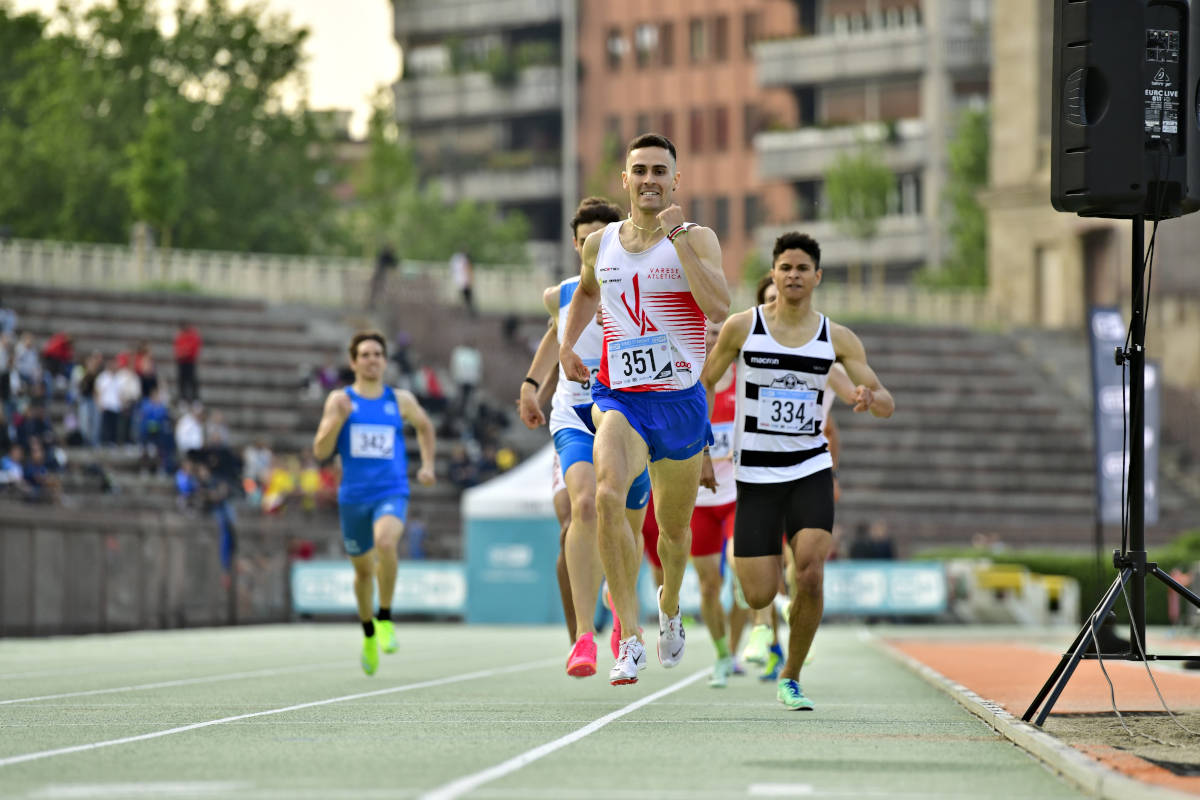 Jacopo Peron negli 800 metri.