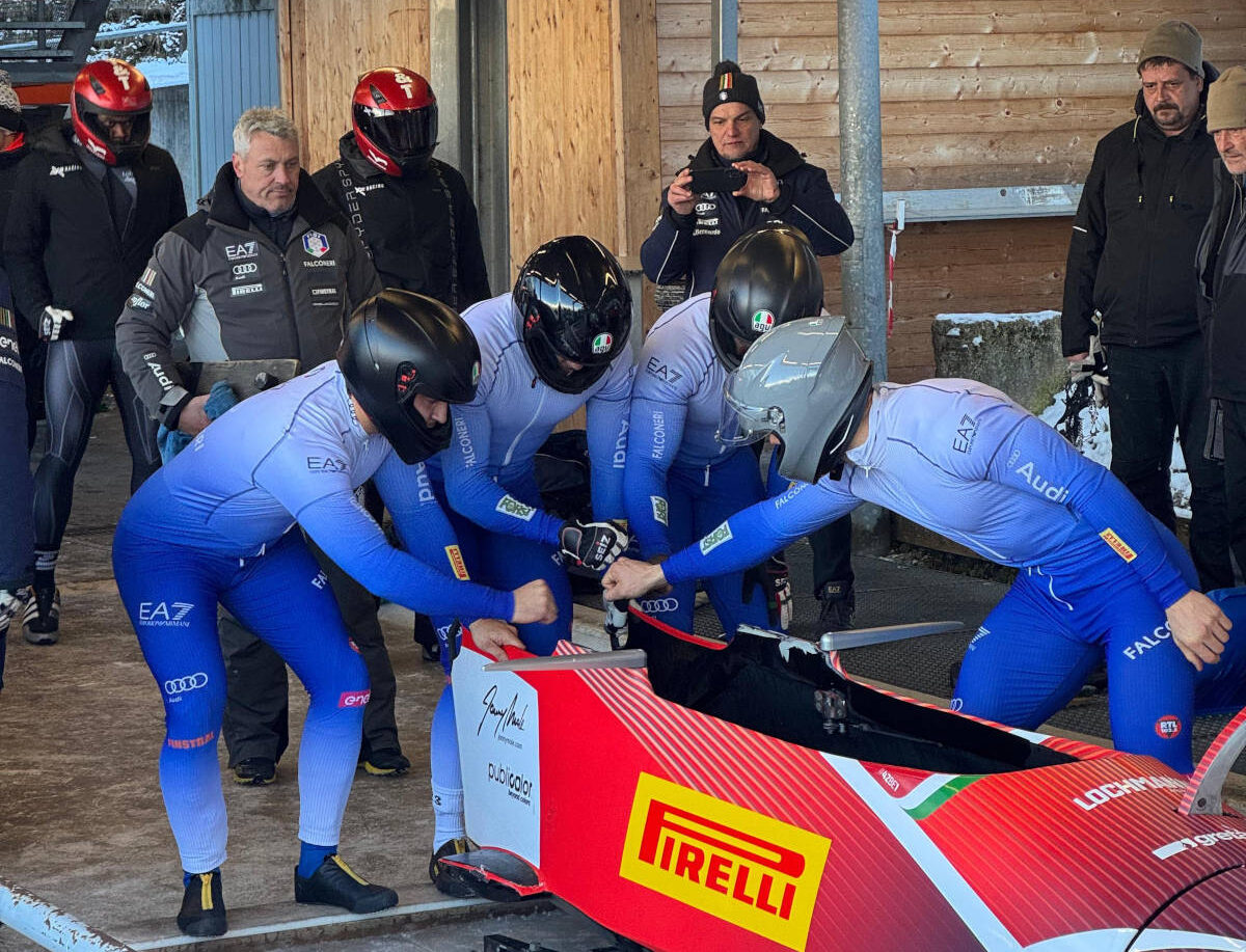 Mario Lambrughi nel team azzurro del bob.